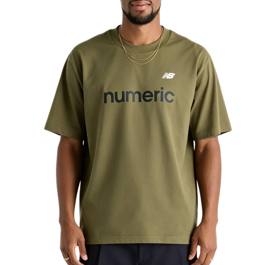 New Balance New Balance T Shirts Men's Seaweed Green Crew Neck Moderate Straight Fit
