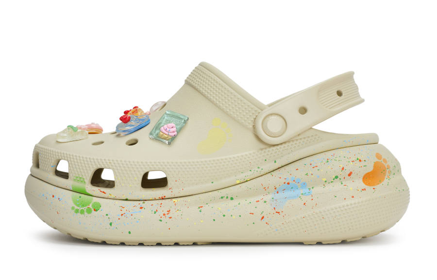 Crocs Crush Clog REGO Hot Dog, Multicolor Footprint Clogs Unisex Bone White Brown