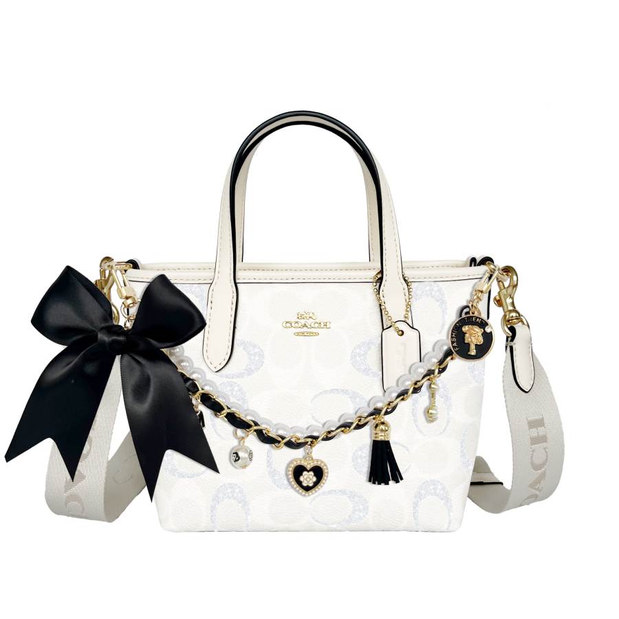 COACH City Handbags Graceful And Ethereal