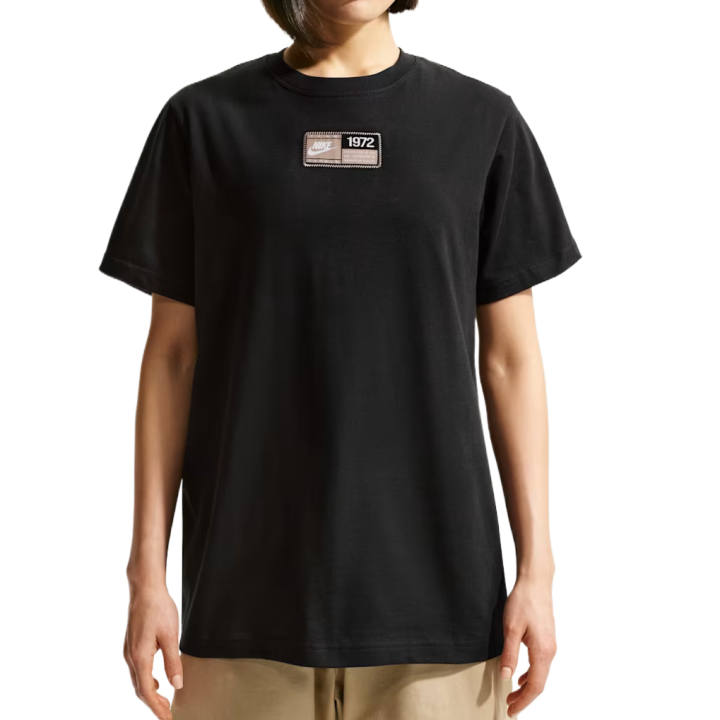 Nike Nike Sportswear Classics T Shirts Women's Black Crew Neck