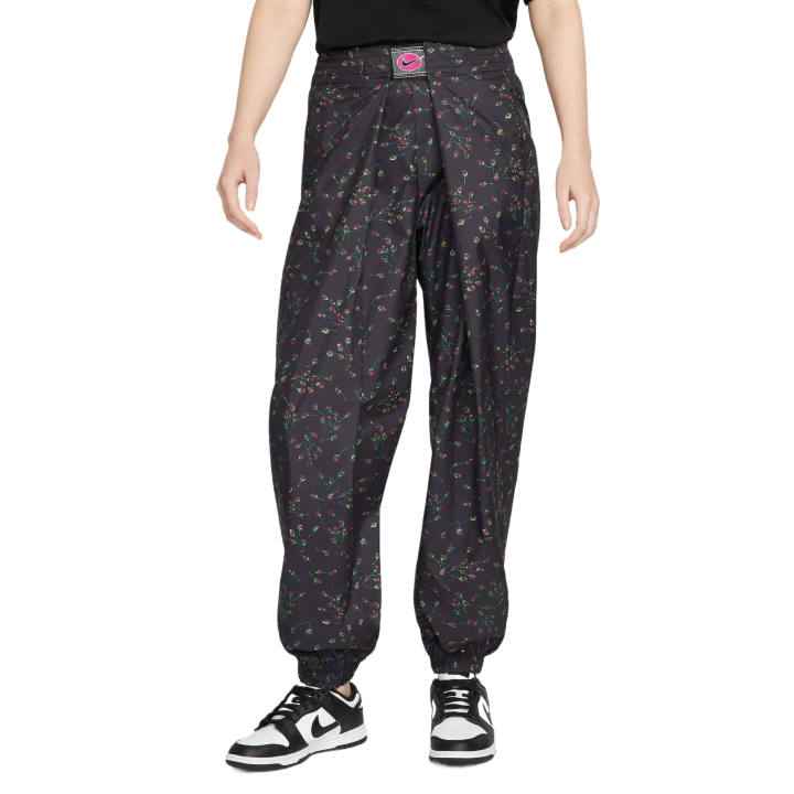 Nike Nike Casual Pants Women's Black/Black Moderate Cuffed Pants