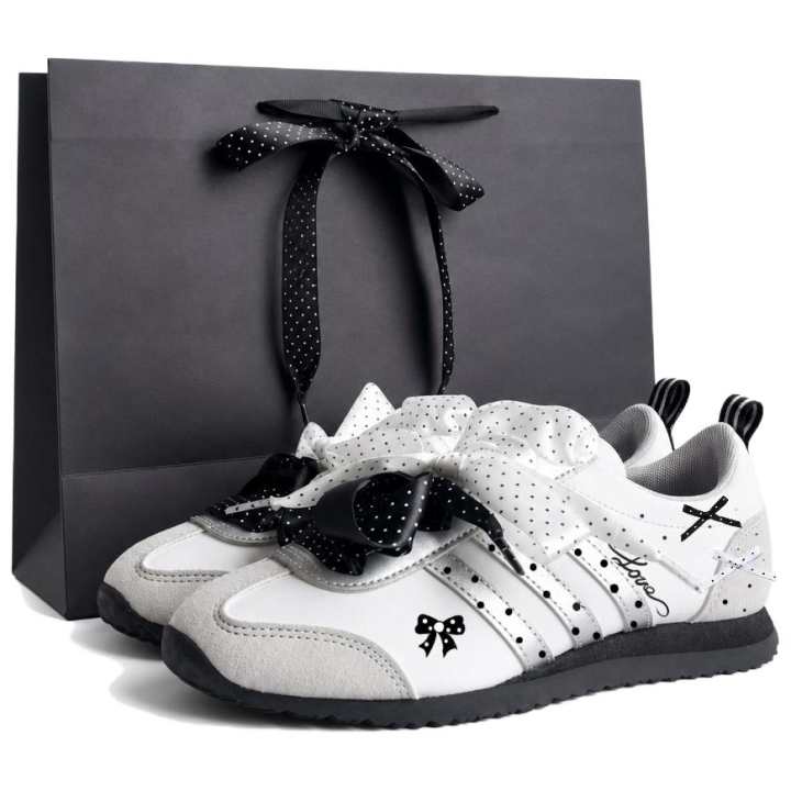 Adidas Adidas VS JOG 2.0 German Army Trainers Women's Low Top White, Black, Gray/Silver