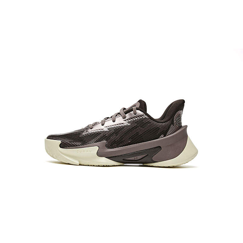 Under Armour Curry Low top Children's Basketball Shoes Brown Teenagers