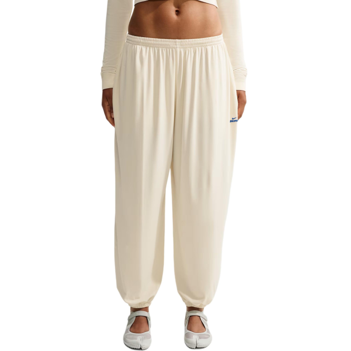 Nike Nike X Skims Casual Pants Women's NSKM Actv Ivory/NSKM Cobalt Moderate Cuffed Pants