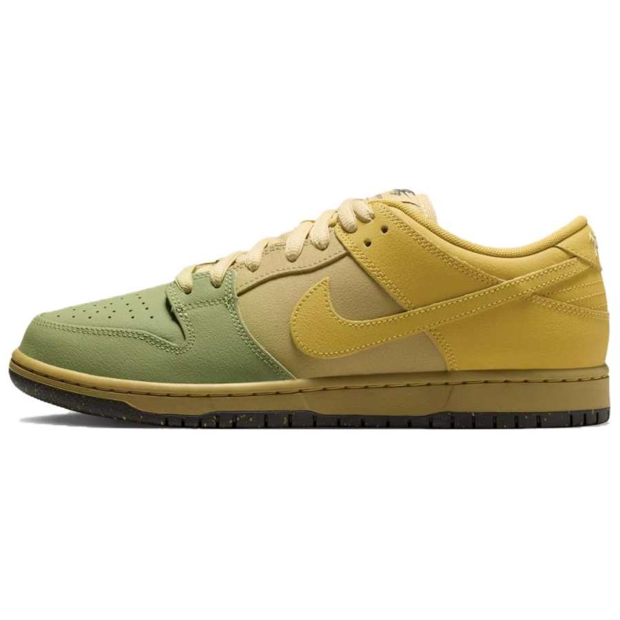 Nike Nike Low top Skateboard Shoes Unisex Yellow Green