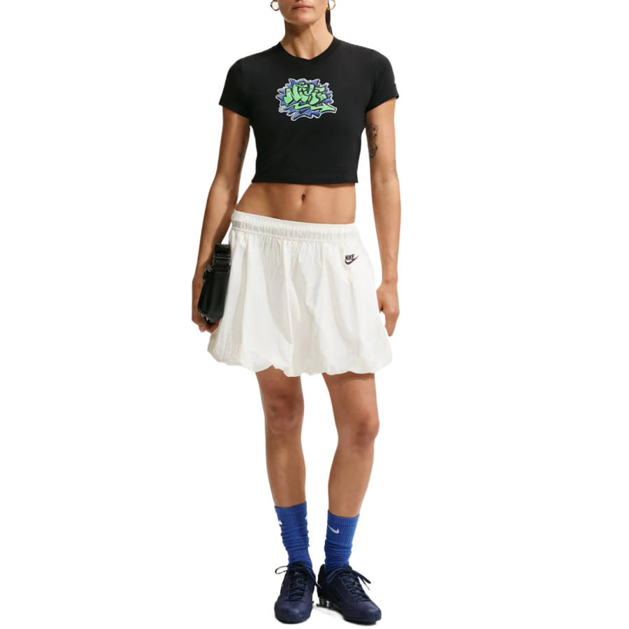 Nike Nike Sportswear T Shirts Women's Black Crew Neck Moderate Straight Fit