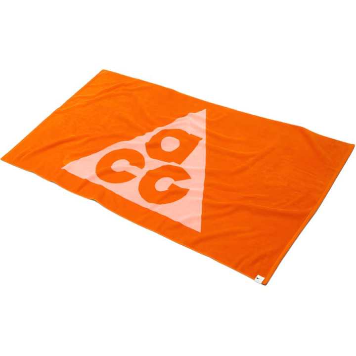 Nike Nike Towels & Face Towels Orange