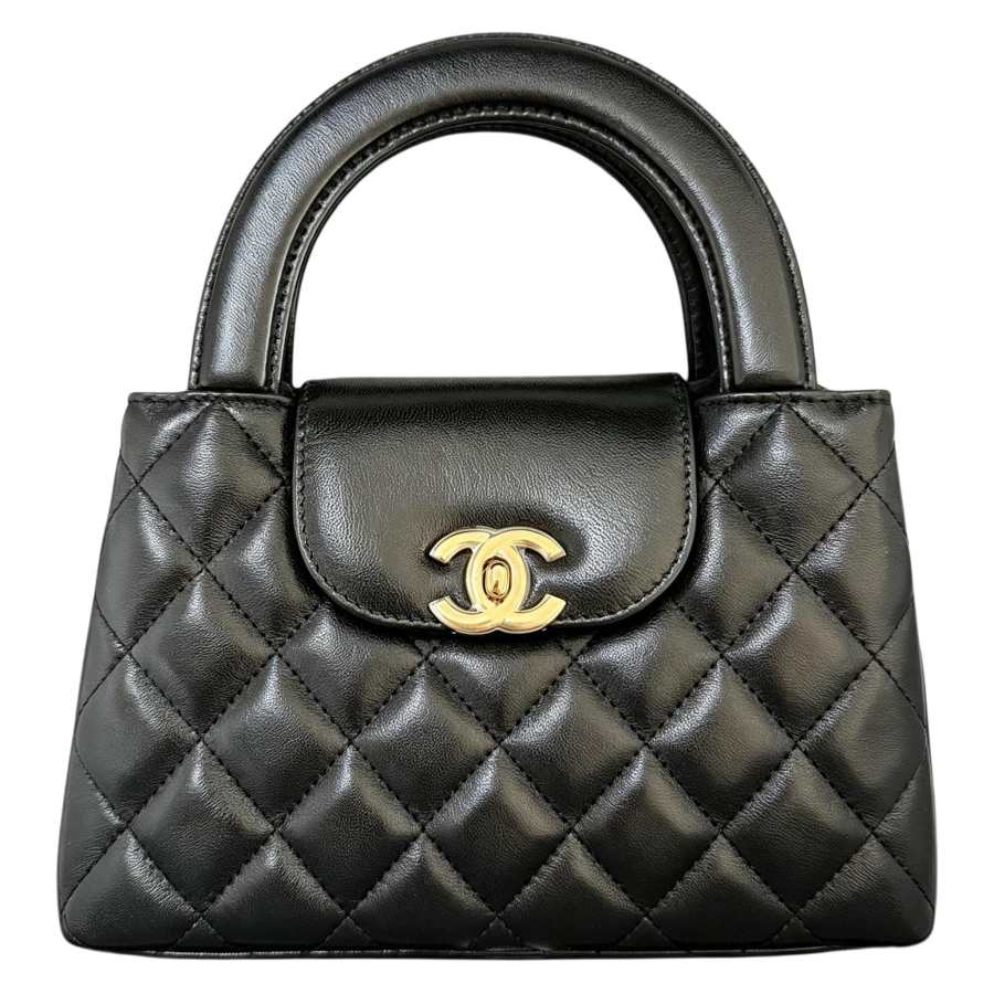 CHANEL CHANEL Handbags