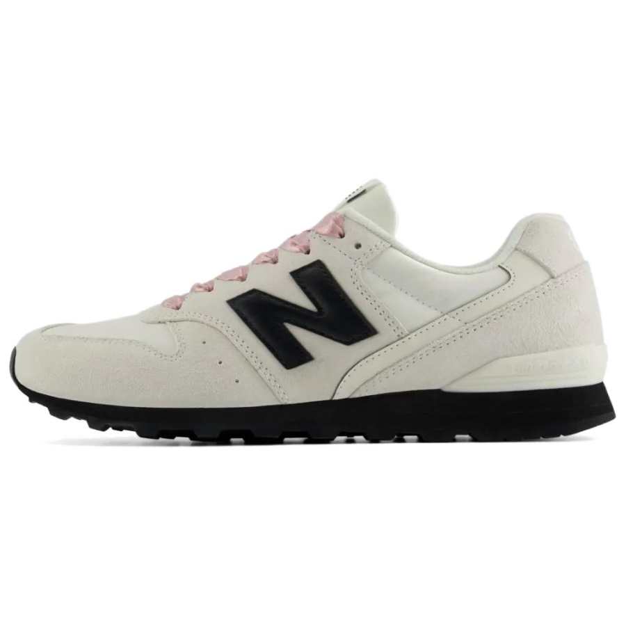 New Balance New Balance NB 996 Casual Shoes Women's Low Top Ecru