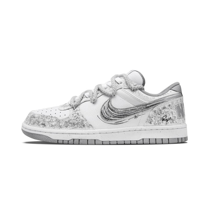 Nike Nike Big Skateboard Shoes Men's Low Top Gray