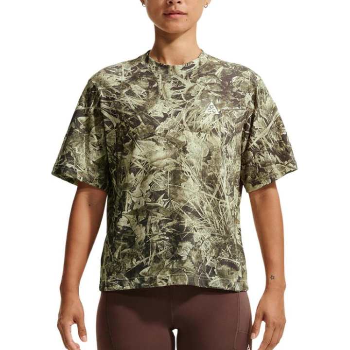 Nike Nike ACG Running T Shirts Women's Olive Green Withered Leaf Camouflage Crew Neck
