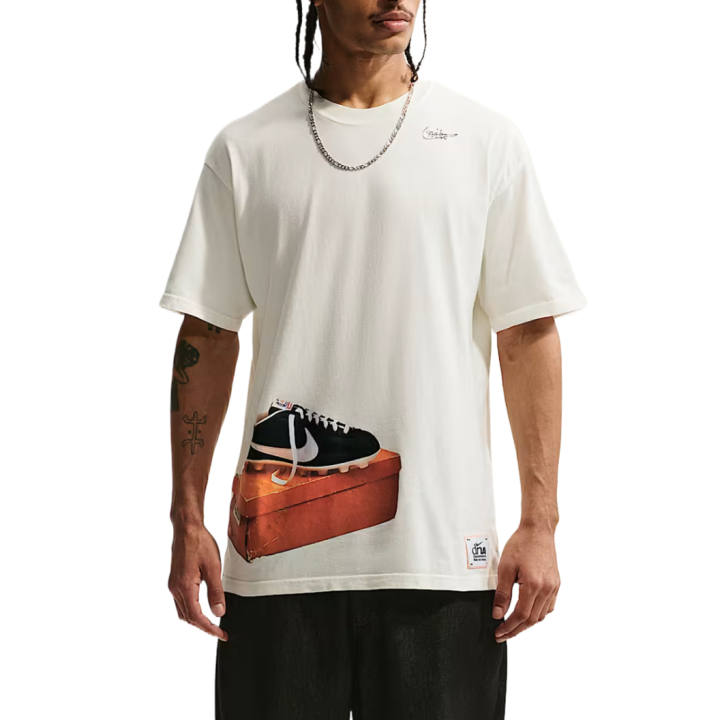 Nike Nike Sportswear T Shirts Men's Sailboat Crew Neck Moderate