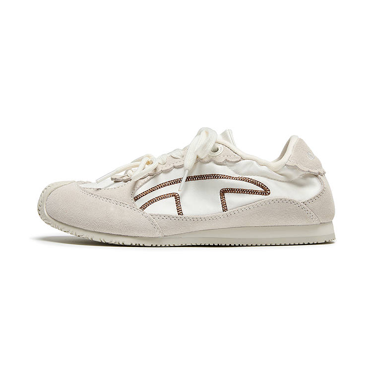 Champion Casual Shoes Women's Low Top Milk White/Champagne Gold