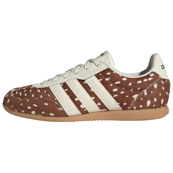 Adidas Adidas BARREDA LO German Army Trainers Women's Low Top Brown