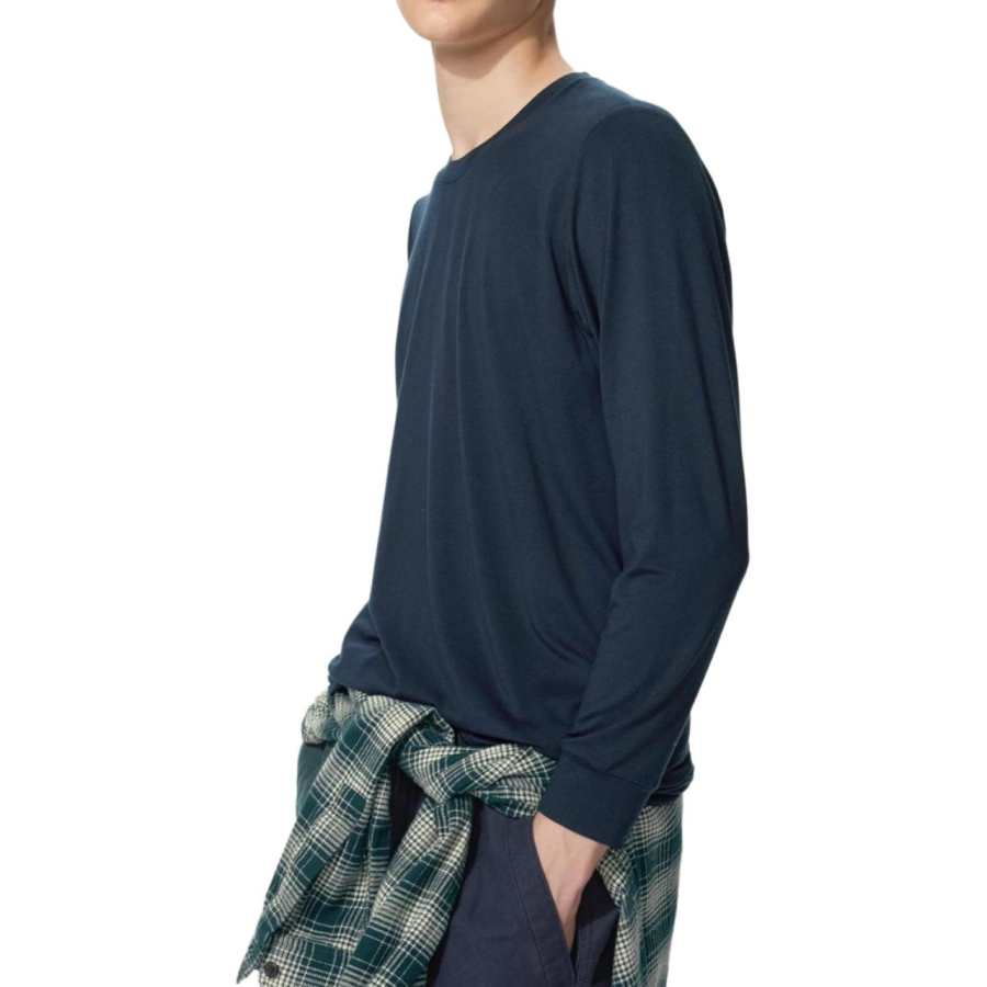 UNIQLO FW26 T Shirts Men's 69 Navy Blue Crew Neck Thin