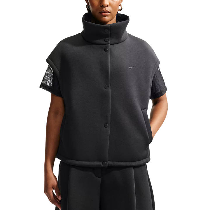 Nike Nike Vests Women's Black/Black Turtleneck Moderate Straight Fit