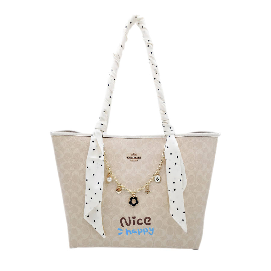 COACH COACH Shoulder Bags