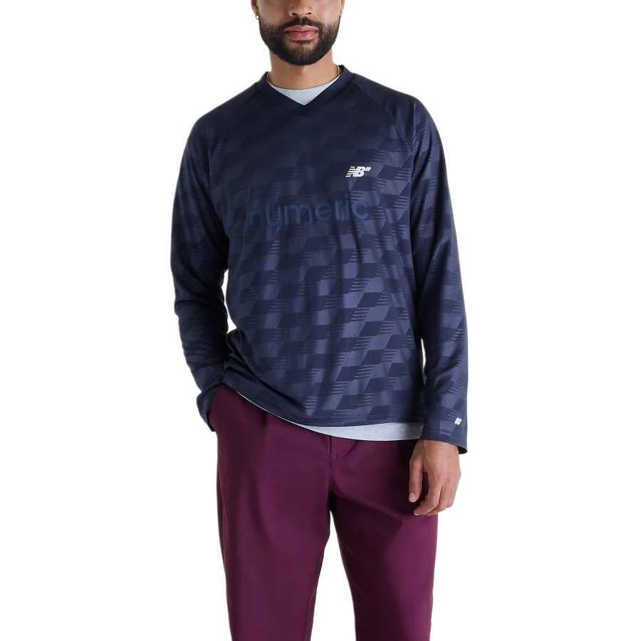 New Balance New Balance T Shirts Men's Dark Night V Neck Moderate