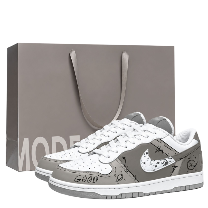 Nike Nike Dunk Skateboard Shoes Men's Low Top Brown