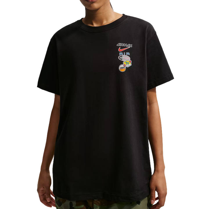 Nike Nike Sportswear Classics T Shirts Women's Black Crew Neck Moderate