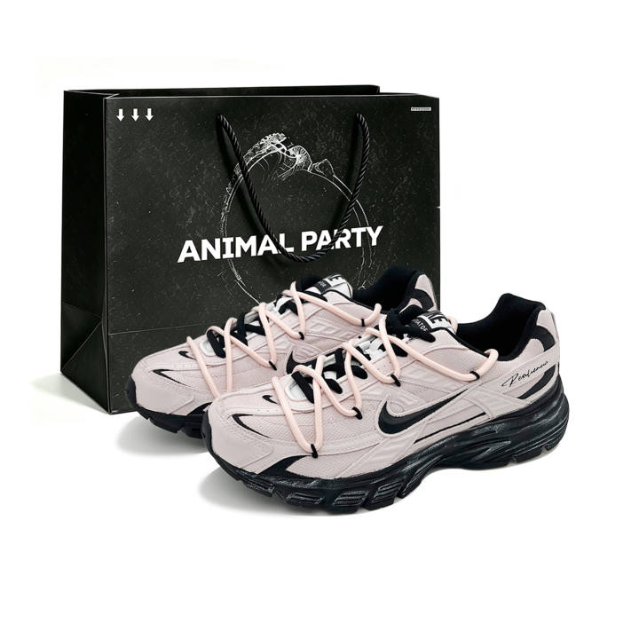 Nike Nike Initiator Running Shoes Unisex Low Top Cherry Blossom Pink