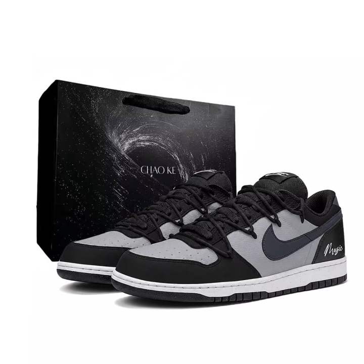 Nike Nike Big Skateboard Shoes Men's Low Top Gray